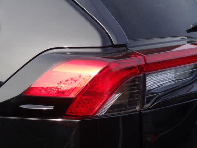 Thumbnail: 2025 Toyota RAV4 - 21