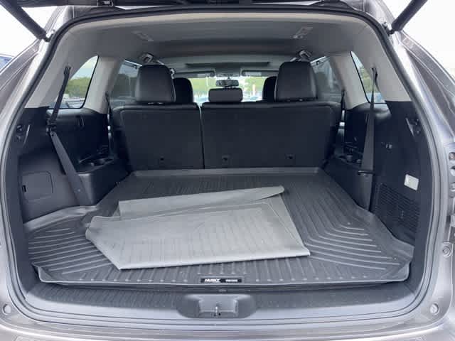 Thumbnail: 2014 Toyota Highlander - 4
