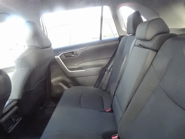 Thumbnail: 2022 Toyota RAV4 - 11