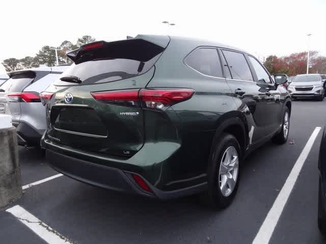 Thumbnail: 2023 Toyota Highlander - 4