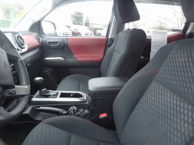 Thumbnail: 2023 Toyota Tacoma - 9