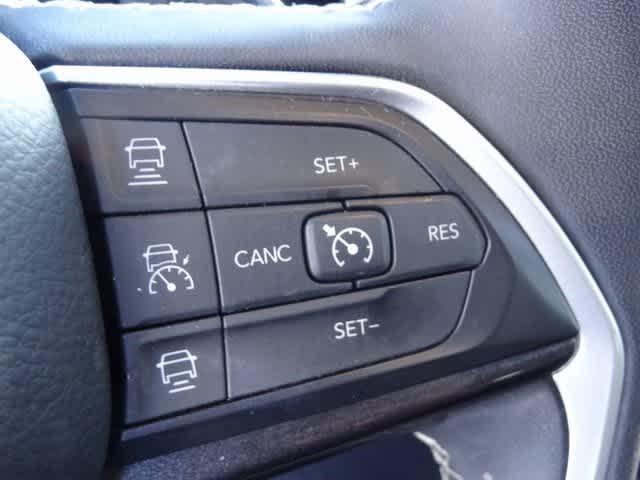 Thumbnail: 2021 Jeep Grand Cherokee L - 17