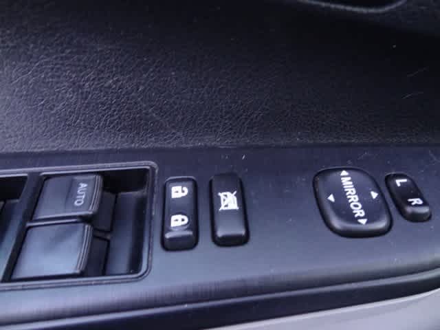 Thumbnail: 2012 Toyota Camry - 7