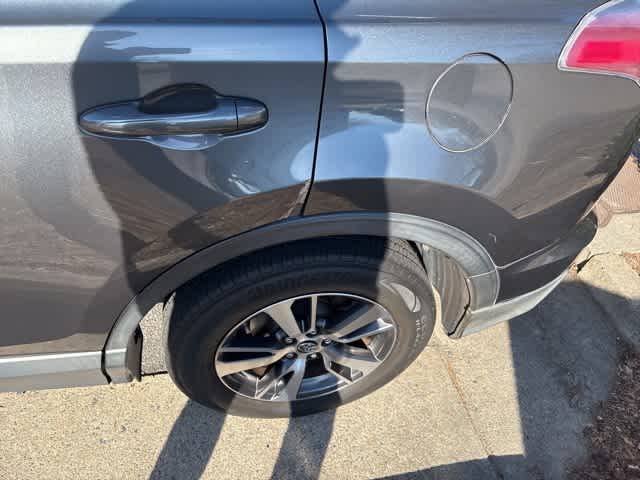 Thumbnail: 2016 Toyota RAV4 - 6