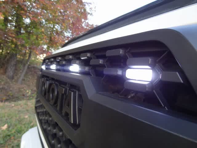 Thumbnail: 2017 Toyota Tacoma - 36