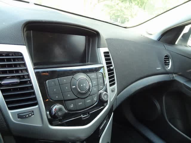 Thumbnail: 2013 Chevrolet Cruze - 10
