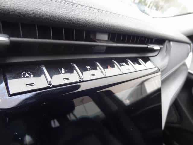 Thumbnail: 2023 Jeep Grand Cherokee - 18