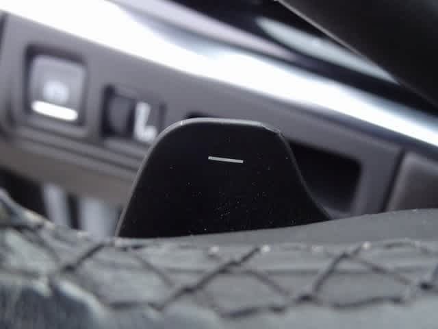 Thumbnail: 2021 Cadillac XT6 - 28