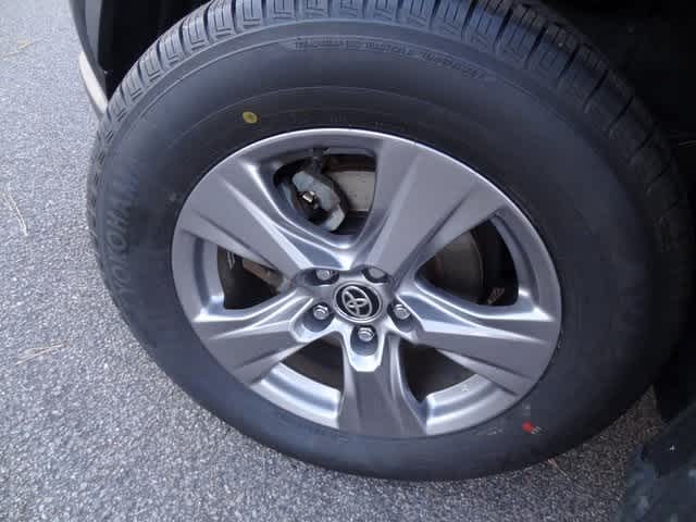 Thumbnail: 2022 Toyota RAV4 - 34