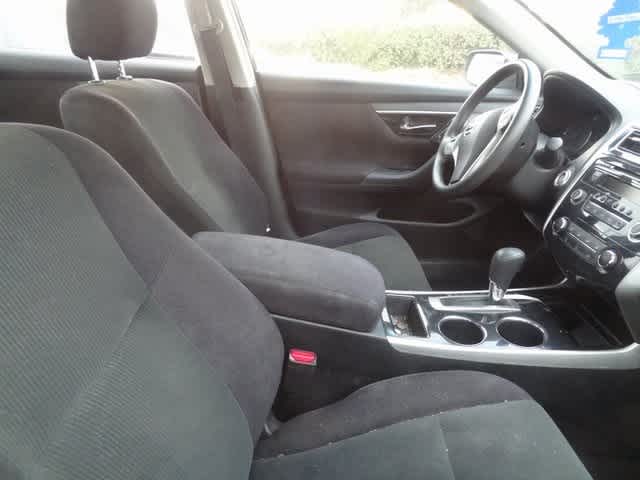 Thumbnail: 2013 Nissan Altima - 11