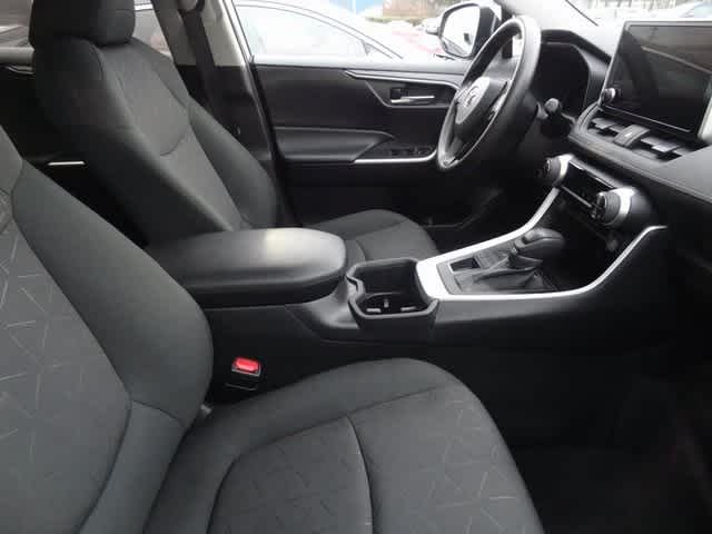 Thumbnail: 2024 Toyota RAV4 - 10