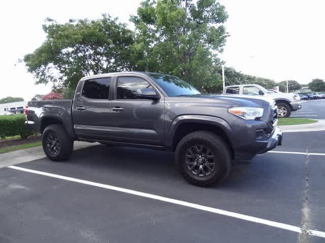 Thumbnail: 2022 Toyota Tacoma - 3