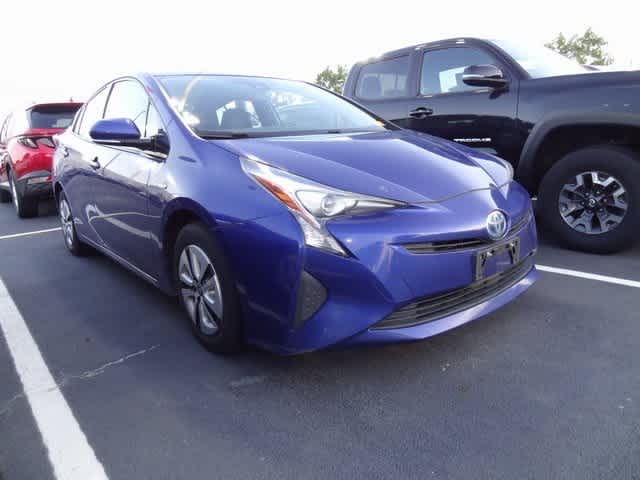 Thumbnail: 2017 Toyota Prius - 3