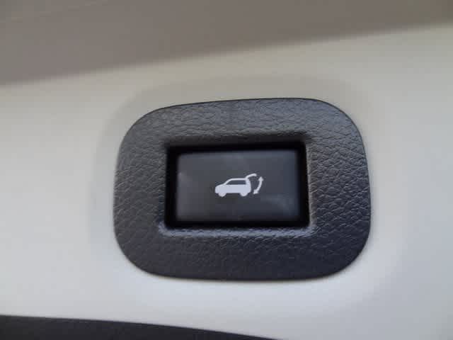 Thumbnail: 2018 Nissan Rogue - 11