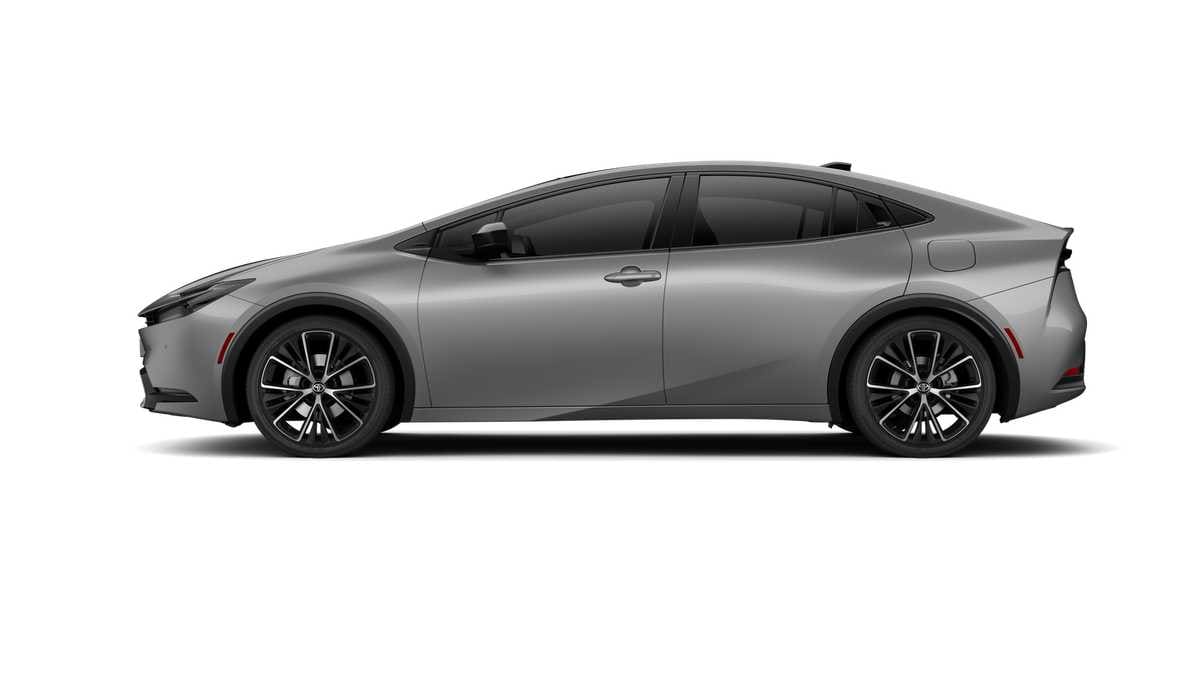 Thumbnail: 2025 Toyota Prius - 4