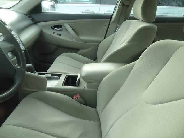 Thumbnail: 2011 Toyota Camry - 6