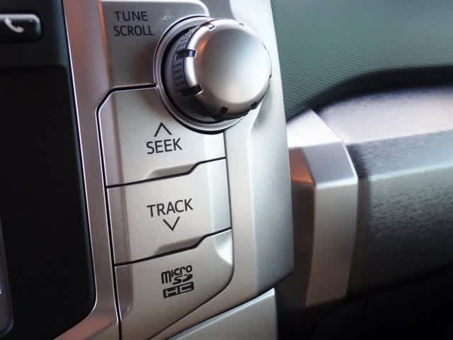 Thumbnail: 2019 Toyota 4Runner - 28