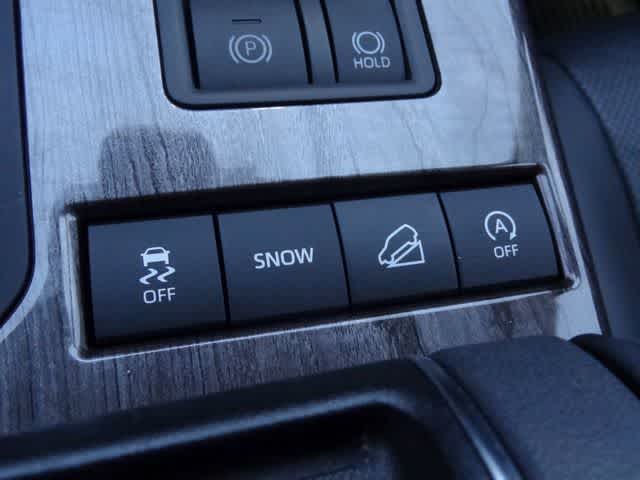 Thumbnail: 2021 Toyota Highlander - 12