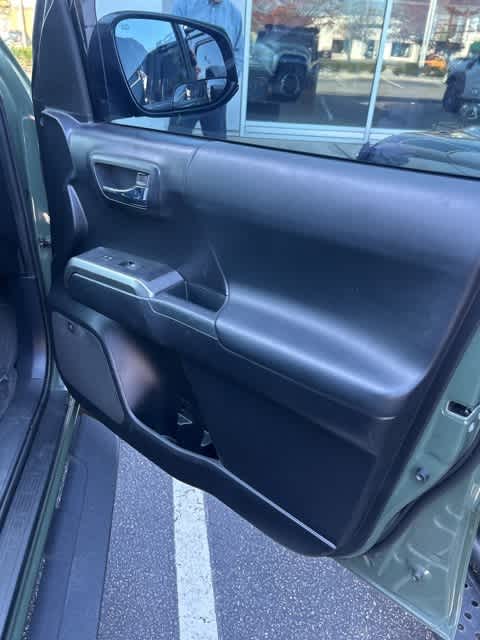 Thumbnail: 2021 Toyota Tacoma - 17