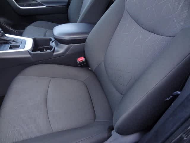 Thumbnail: 2023 Toyota RAV4 - 6