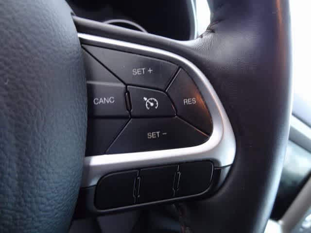 Thumbnail: 2017 Jeep Compass - 13