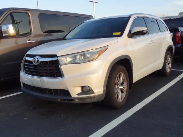 Thumbnail: 2015 Toyota Highlander - 1