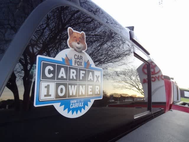 Thumbnail: 2022 Toyota Tacoma - 7