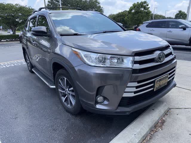 Thumbnail: 2018 Toyota Highlander - 2