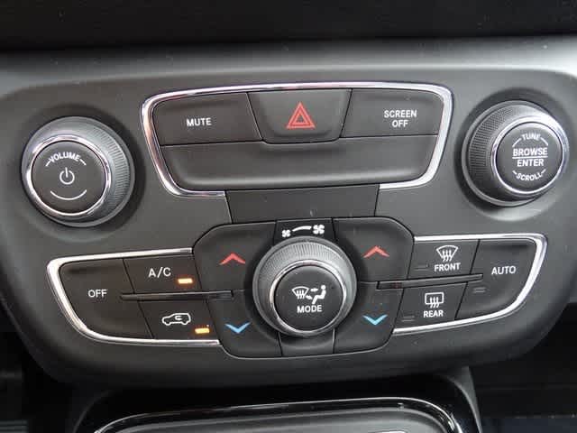 Thumbnail: 2020 Jeep Compass - 32