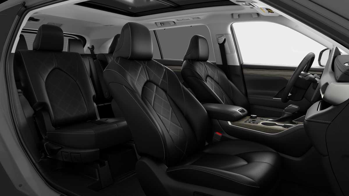 Thumbnail: 2025 Toyota Highlander - 20