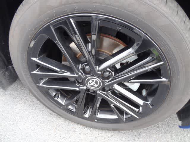 Thumbnail: 2025 Toyota Camry - 16