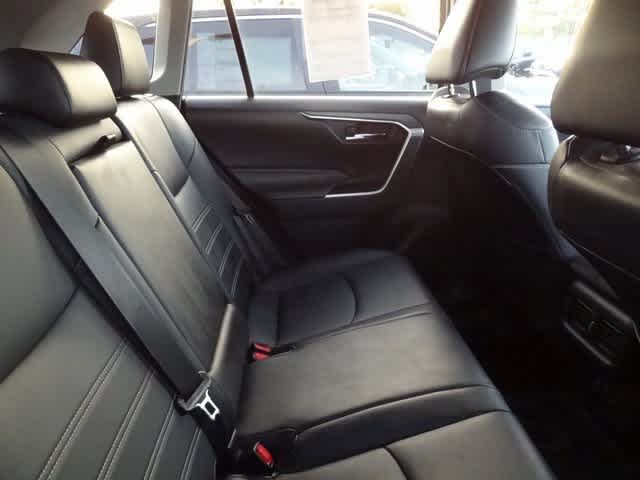 Thumbnail: 2020 Toyota RAV4 - 11