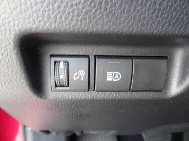 Thumbnail: 2021 Toyota RAV4 - 14