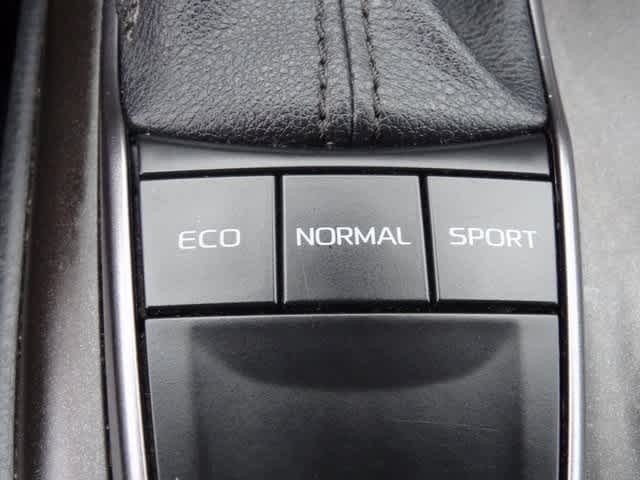 Thumbnail: 2023 Toyota Camry - 31