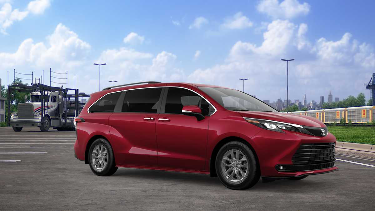 Thumbnail: 2026 Toyota Sienna - 14