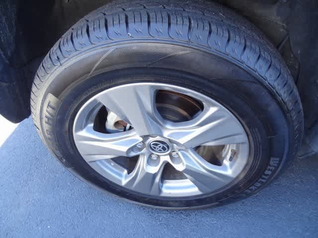 Thumbnail: 2024 Toyota RAV4 - 12