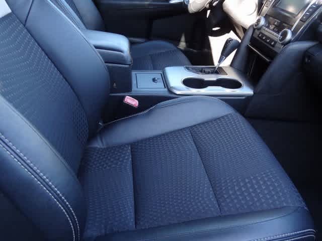 Thumbnail: 2012 Toyota Camry - 20