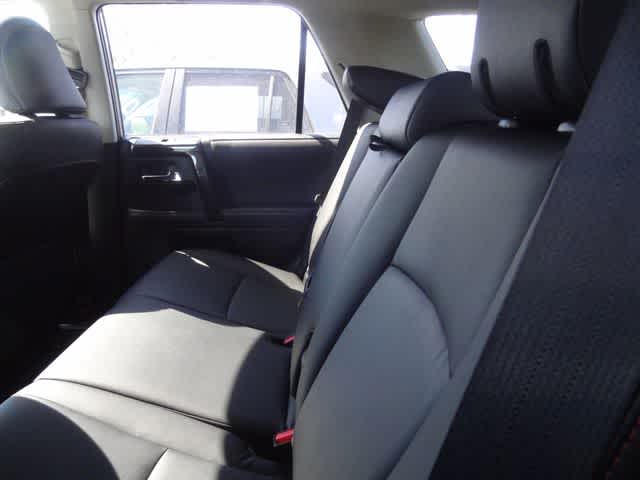 Thumbnail: 2022 Toyota 4Runner - 11