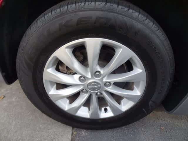 Thumbnail: 2017 Chrysler Pacifica - 13