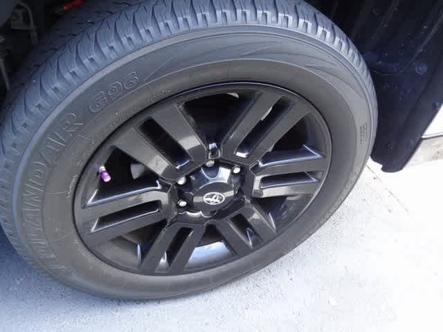 Thumbnail: 2021 Toyota 4Runner - 18