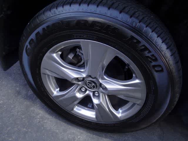 Thumbnail: 2025 Toyota RAV4 - 26