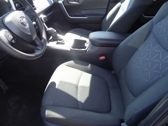 Thumbnail: 2024 Toyota RAV4 - 8