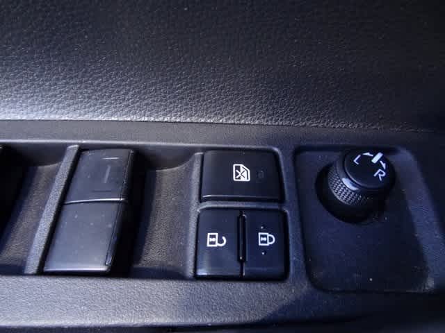 Thumbnail: 2024 Toyota Corolla Cross - 16