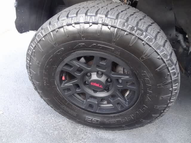 Thumbnail: 2022 Toyota Tacoma - 10