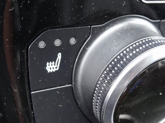 Thumbnail: 2023 Toyota Highlander - 16