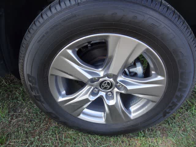 Thumbnail: 2025 Toyota RAV4 - 33