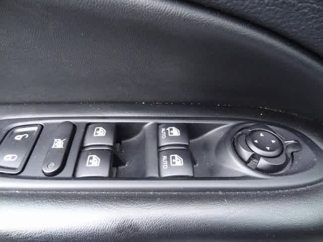 Thumbnail: 2021 Jeep Compass - 9