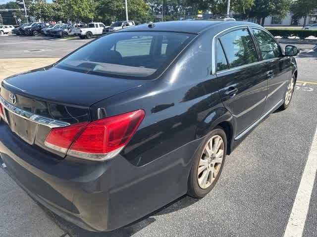 Thumbnail: 2011 Toyota Avalon - 3
