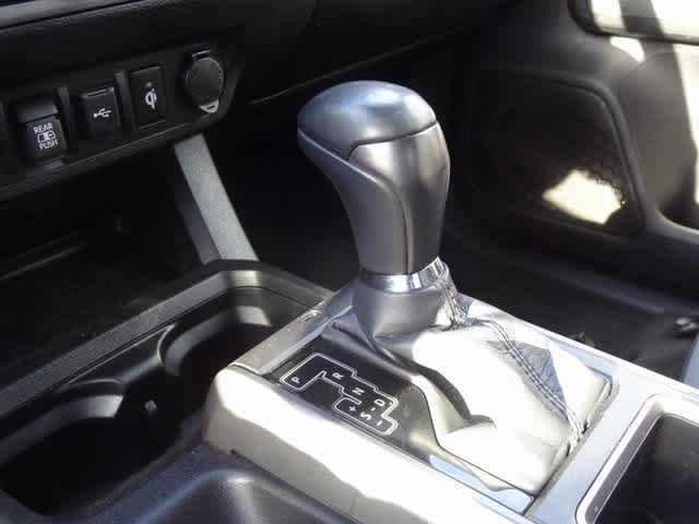 Thumbnail: 2023 Toyota Tacoma - 19