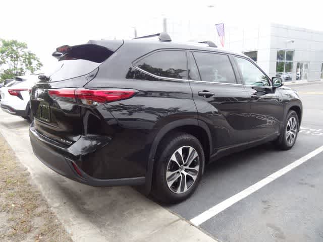 Thumbnail: 2021 Toyota Highlander - 5